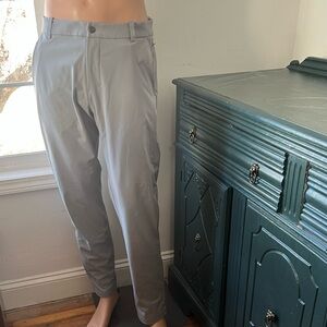 lululemon athletica Men's Light Gray commision pant